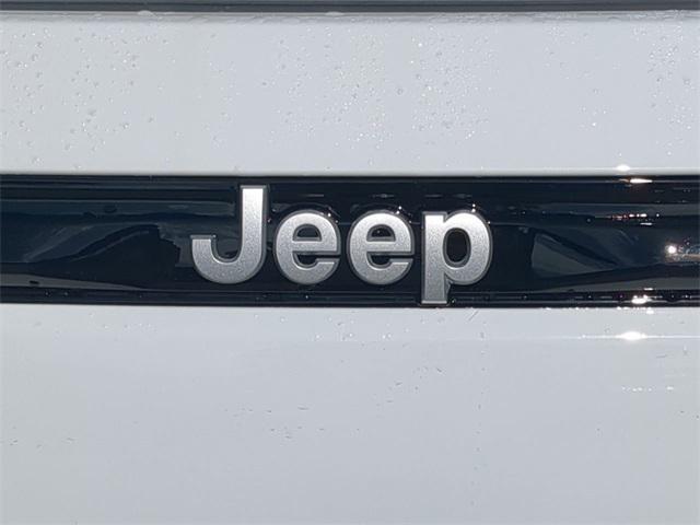 new 2024 Jeep Grand Cherokee car, priced at $44,706