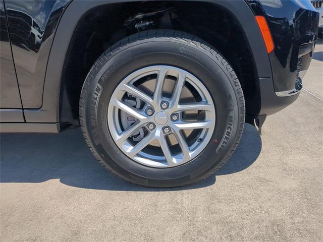 new 2024 Jeep Grand Cherokee L car, priced at $35,100