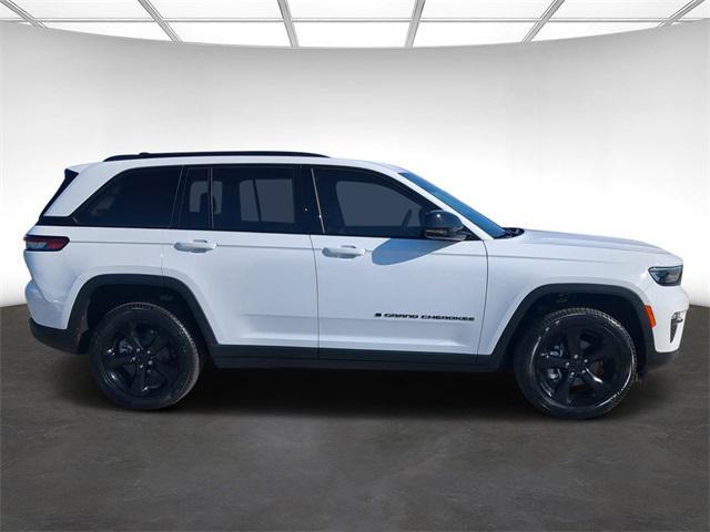 new 2024 Jeep Grand Cherokee car, priced at $49,761