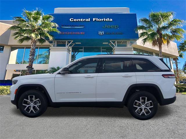 new 2025 Jeep Grand Cherokee car, priced at $37,990