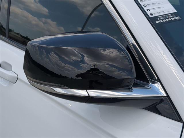 new 2025 Jeep Grand Cherokee car, priced at $37,990