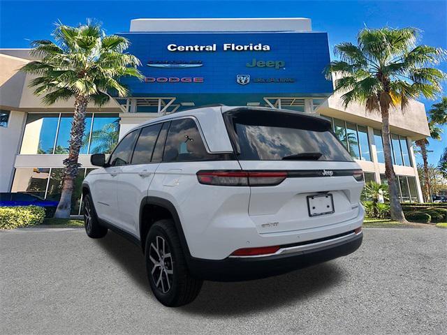 new 2025 Jeep Grand Cherokee car, priced at $37,990