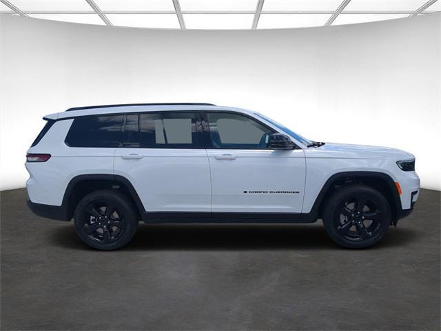 new 2024 Jeep Grand Cherokee L car, priced at $42,358