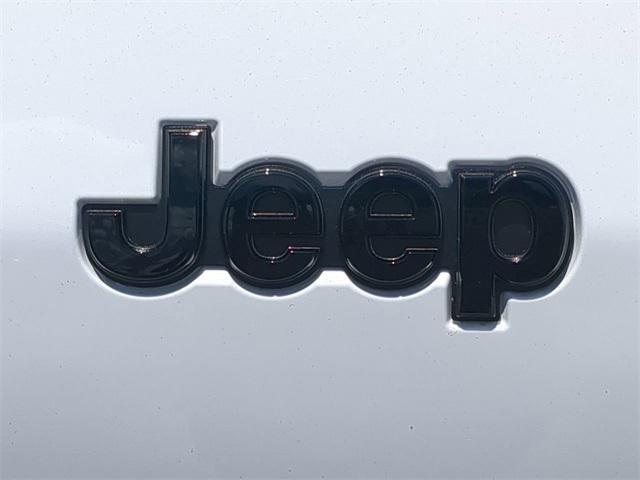 new 2024 Jeep Grand Cherokee L car, priced at $42,358