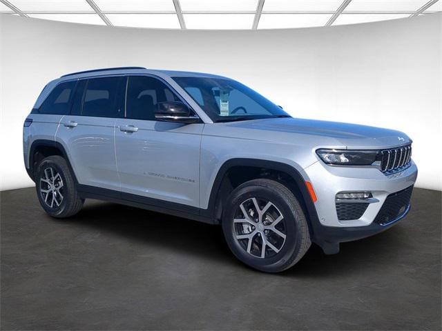 new 2025 Jeep Grand Cherokee car, priced at $54,505