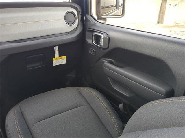 new 2025 Jeep Gladiator car, priced at $42,353
