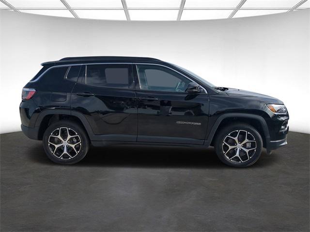 new 2024 Jeep Compass car, priced at $31,138