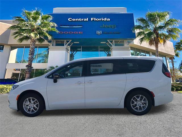 new 2025 Chrysler Pacifica car, priced at $42,561