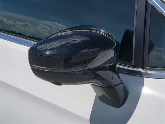 new 2025 Chrysler Pacifica car, priced at $42,561