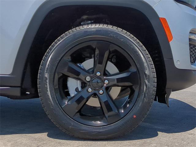 new 2025 Jeep Grand Cherokee car, priced at $51,115
