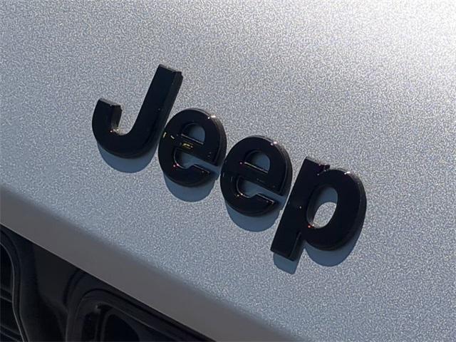 new 2025 Jeep Grand Cherokee car, priced at $51,115