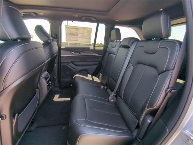 new 2025 Jeep Grand Cherokee car, priced at $51,115