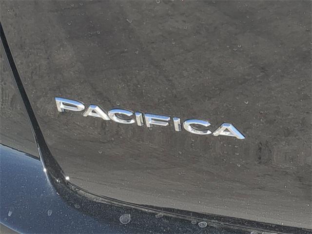 new 2025 Chrysler Pacifica Hybrid car, priced at $45,750