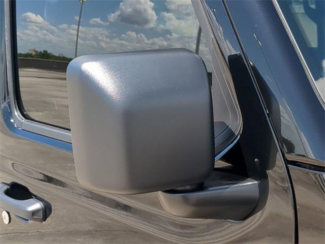 new 2025 Jeep Wrangler car, priced at $70,911