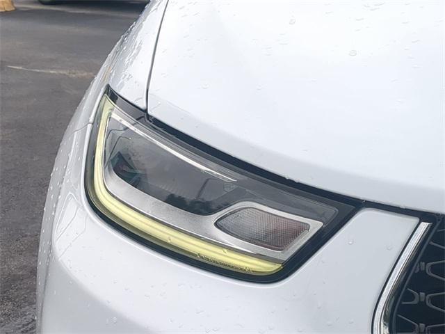 used 2022 Chrysler Pacifica Hybrid car, priced at $24,249