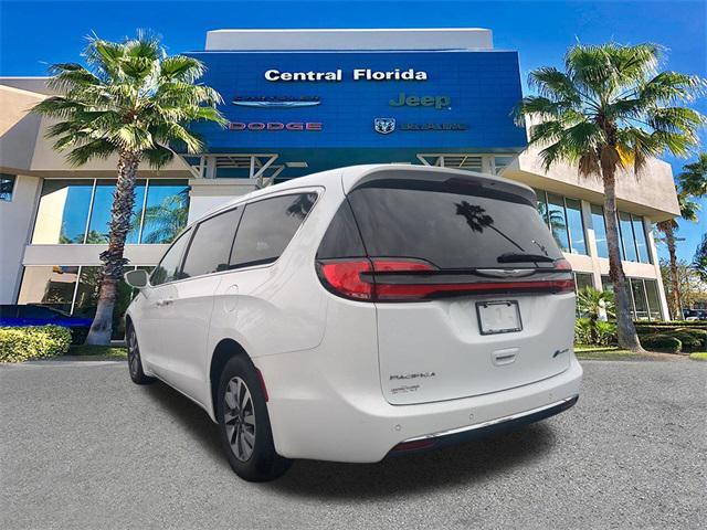 used 2022 Chrysler Pacifica Hybrid car, priced at $24,249