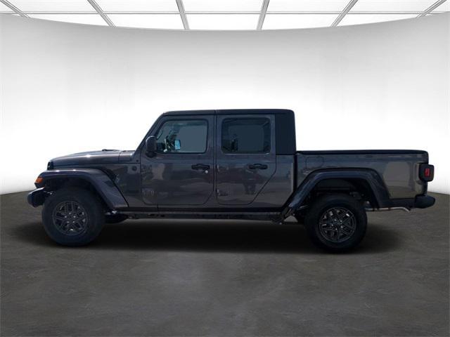 new 2024 Jeep Gladiator car, priced at $46,570