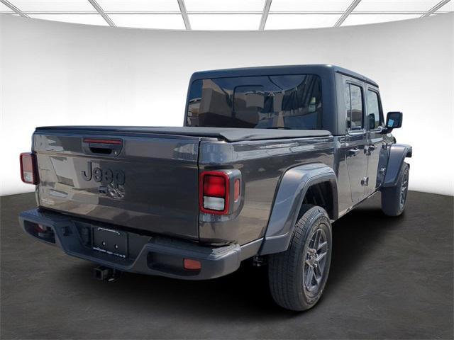 new 2024 Jeep Gladiator car, priced at $46,570