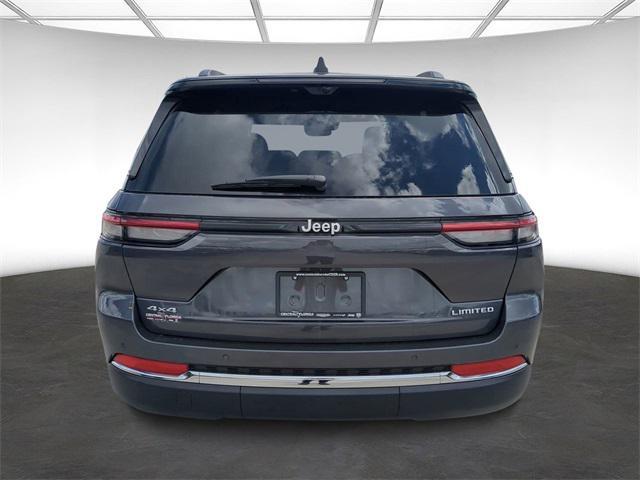 new 2024 Jeep Grand Cherokee car, priced at $45,259