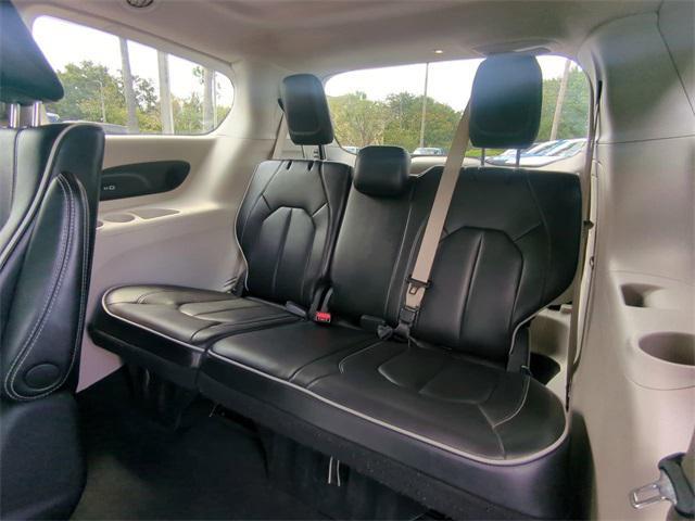 used 2023 Chrysler Pacifica Hybrid car, priced at $28,499