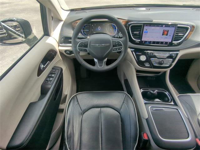 used 2023 Chrysler Pacifica Hybrid car, priced at $28,499