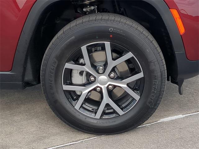 new 2025 Jeep Grand Cherokee car, priced at $41,346
