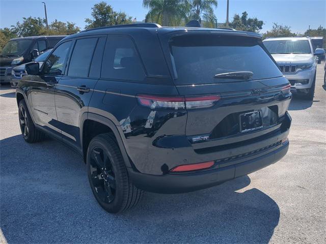 new 2025 Jeep Grand Cherokee car, priced at $48,015