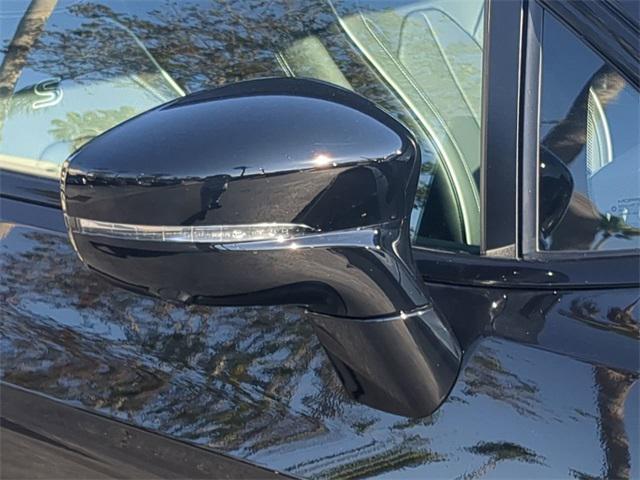 new 2025 Chrysler Pacifica car, priced at $49,818