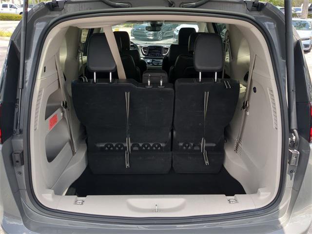 used 2022 Chrysler Pacifica car, priced at $19,999