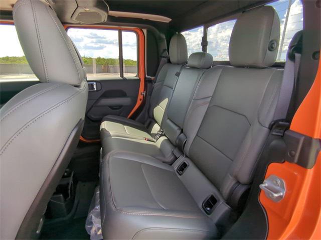 new 2025 Jeep Gladiator car, priced at $56,626