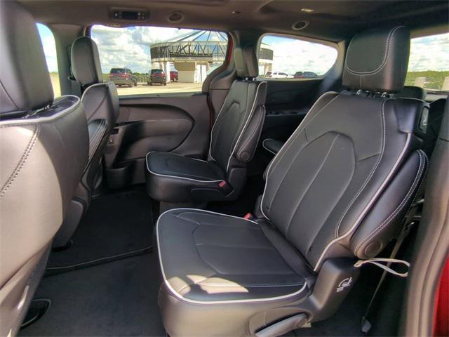 new 2026 Chrysler Pacifica car, priced at $52,365