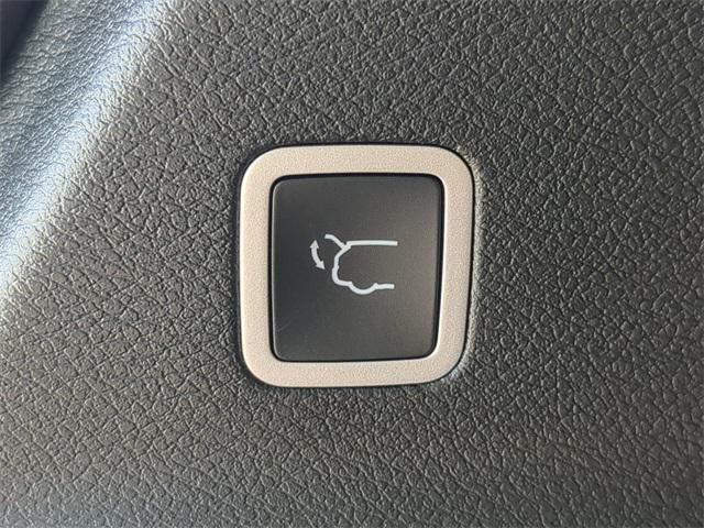 new 2026 Chrysler Pacifica car, priced at $52,365