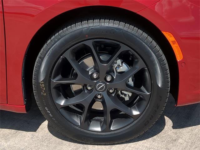 new 2026 Chrysler Pacifica car, priced at $52,365