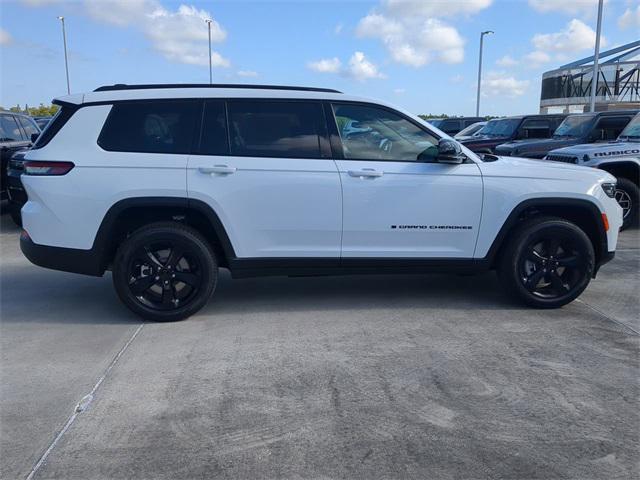 new 2024 Jeep Grand Cherokee L car, priced at $37,086