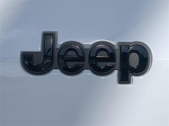 new 2024 Jeep Grand Cherokee L car, priced at $37,086