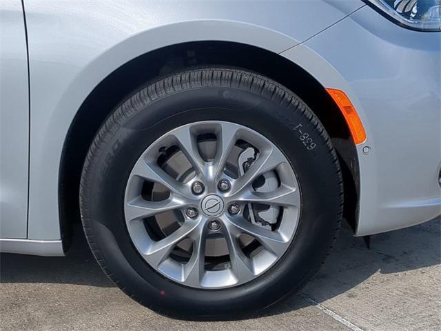new 2026 Chrysler Pacifica car, priced at $56,506