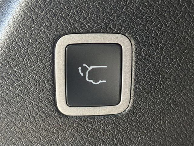 new 2026 Chrysler Pacifica car, priced at $56,506