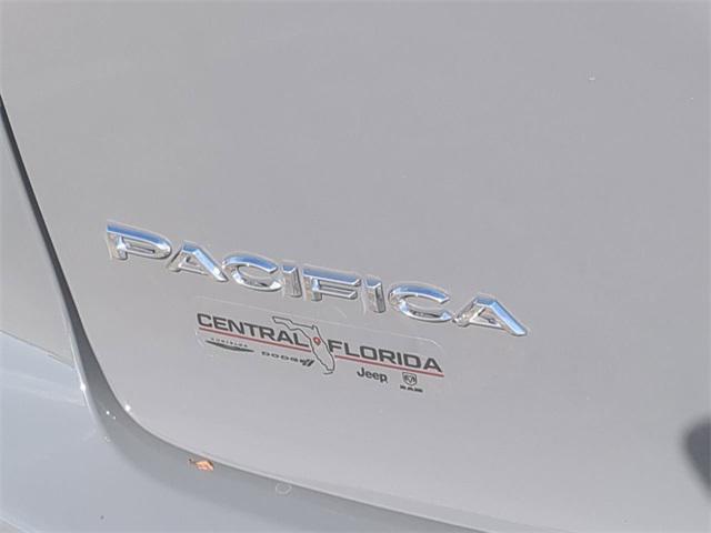 new 2025 Chrysler Pacifica Hybrid car, priced at $47,525