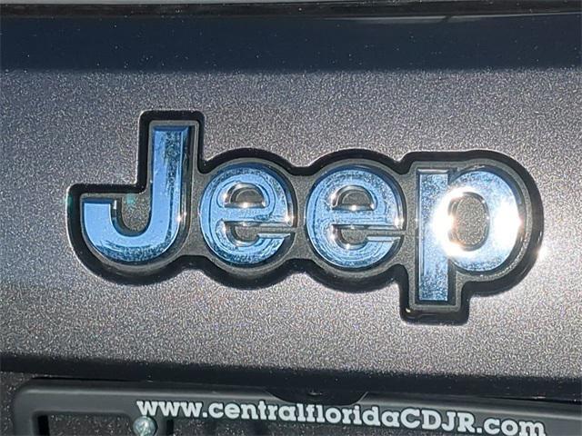 used 2021 Jeep Grand Cherokee car, priced at $28,499