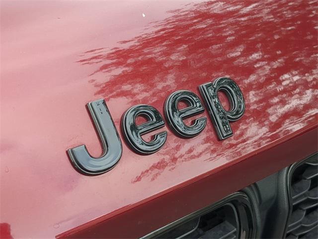 used 2023 Jeep Grand Cherokee car, priced at $32,499