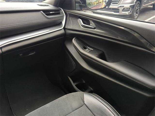 used 2023 Jeep Grand Cherokee car, priced at $32,499