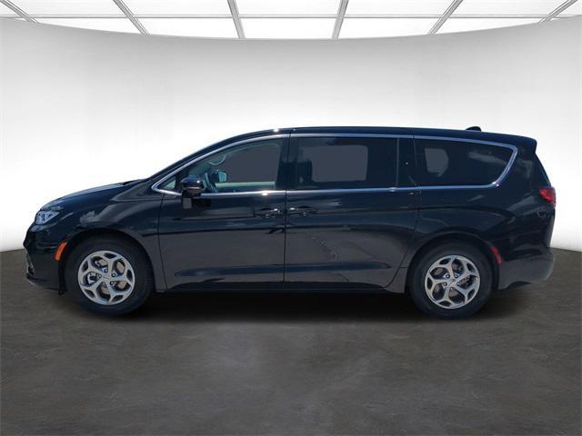 new 2024 Chrysler Pacifica car, priced at $41,789