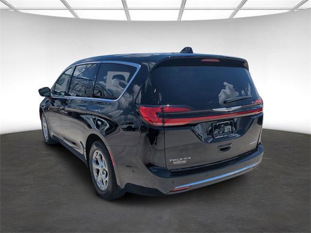 new 2024 Chrysler Pacifica car, priced at $41,789