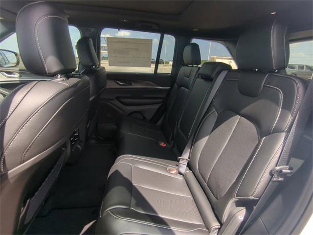 new 2025 Jeep Grand Cherokee car, priced at $49,544
