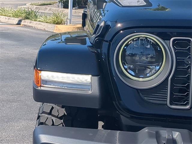 new 2025 Jeep Gladiator car, priced at $46,013