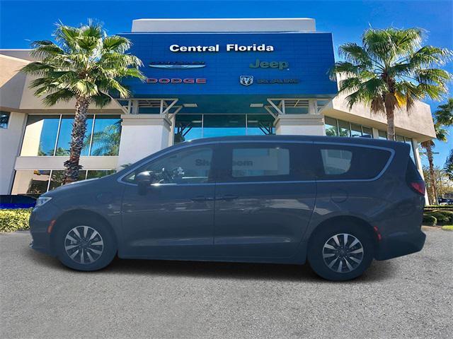 used 2022 Chrysler Pacifica Hybrid car, priced at $21,749