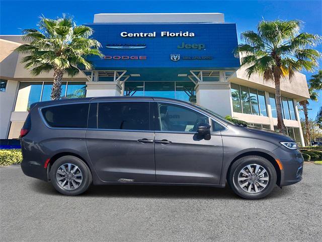 used 2022 Chrysler Pacifica Hybrid car, priced at $21,749