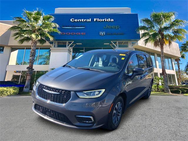 used 2022 Chrysler Pacifica Hybrid car, priced at $21,749