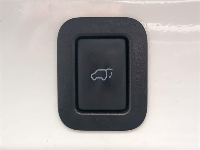 used 2019 Toyota Highlander car, priced at $20,999