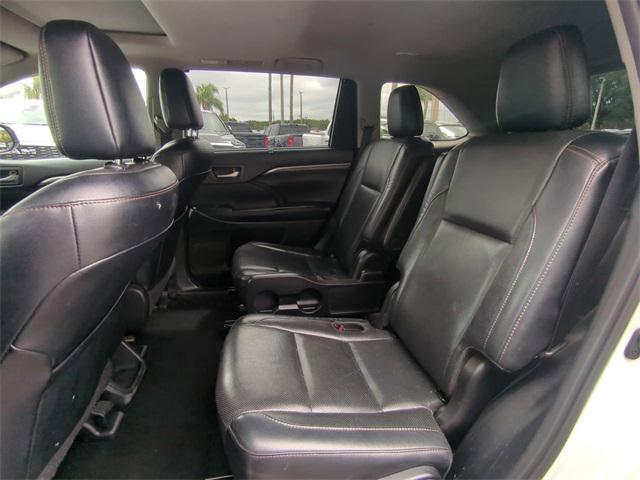 used 2019 Toyota Highlander car, priced at $20,999
